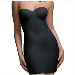 Flexees black strapless firm control slip - 34B - style 3741